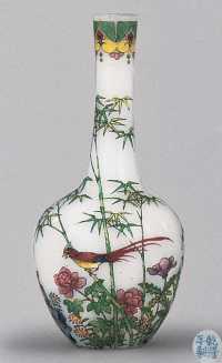20世纪 料胎画珐琅花鸟纹小瓶